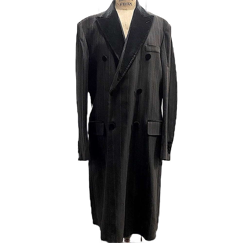 Dolce&gabbana fashionable beautiful long coat size 56 or XL color black